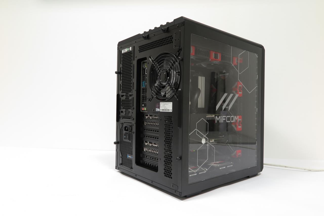 [14/05/2017] Mifcom Blackbox TITAN Xp Mainframe: High-End-PC zum Kleinwagenpreis (6)
