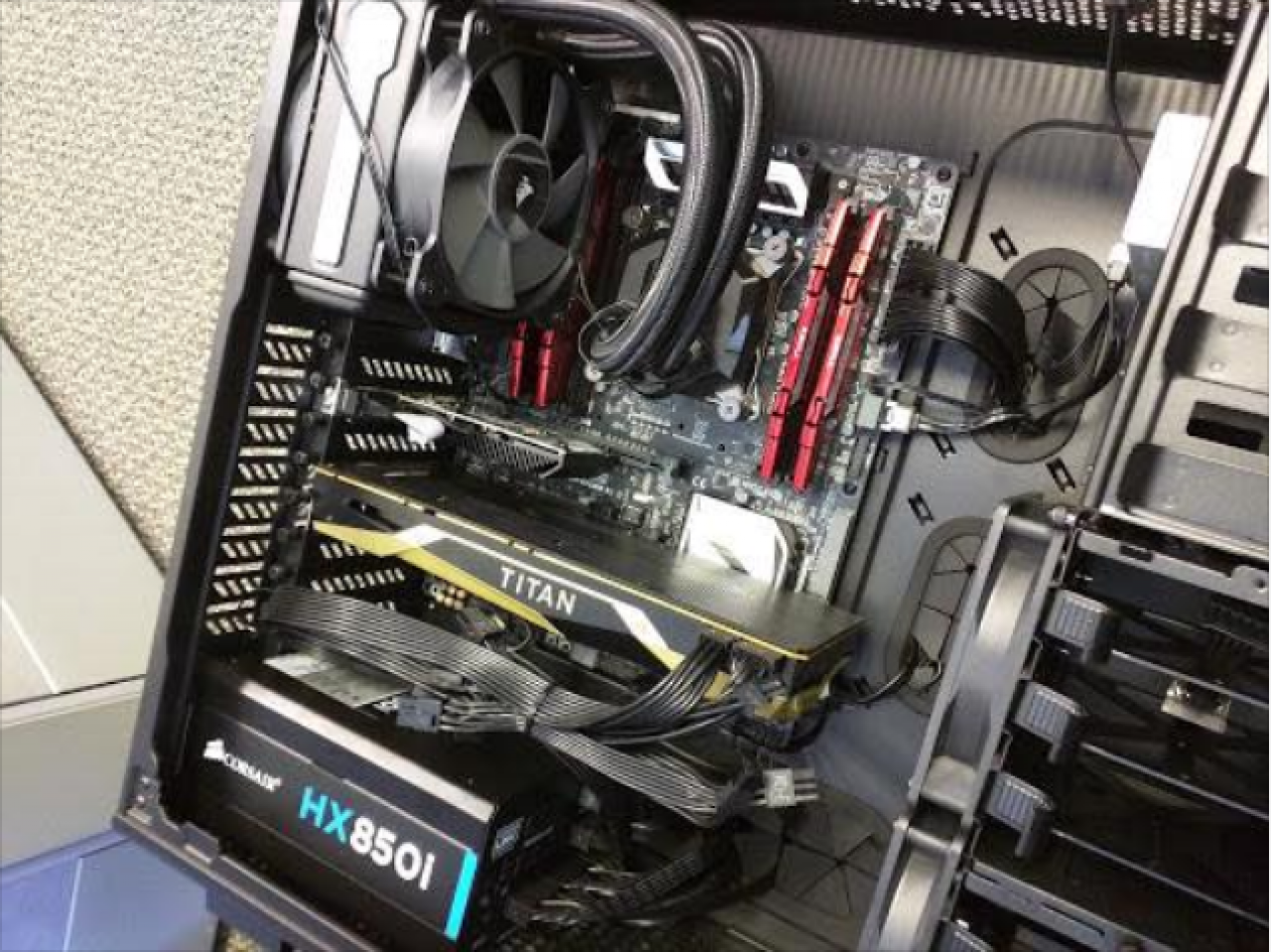 [23/05/2017] Nvidia Titan X Volta: Mögliches Referenzdesign mit Nvlink aufgetaucht