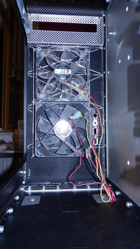 [05/05/2017] Casemod: Apple Power Mac G5 auf ATX-Format und Hardtube-Wakü umgebaut (8)