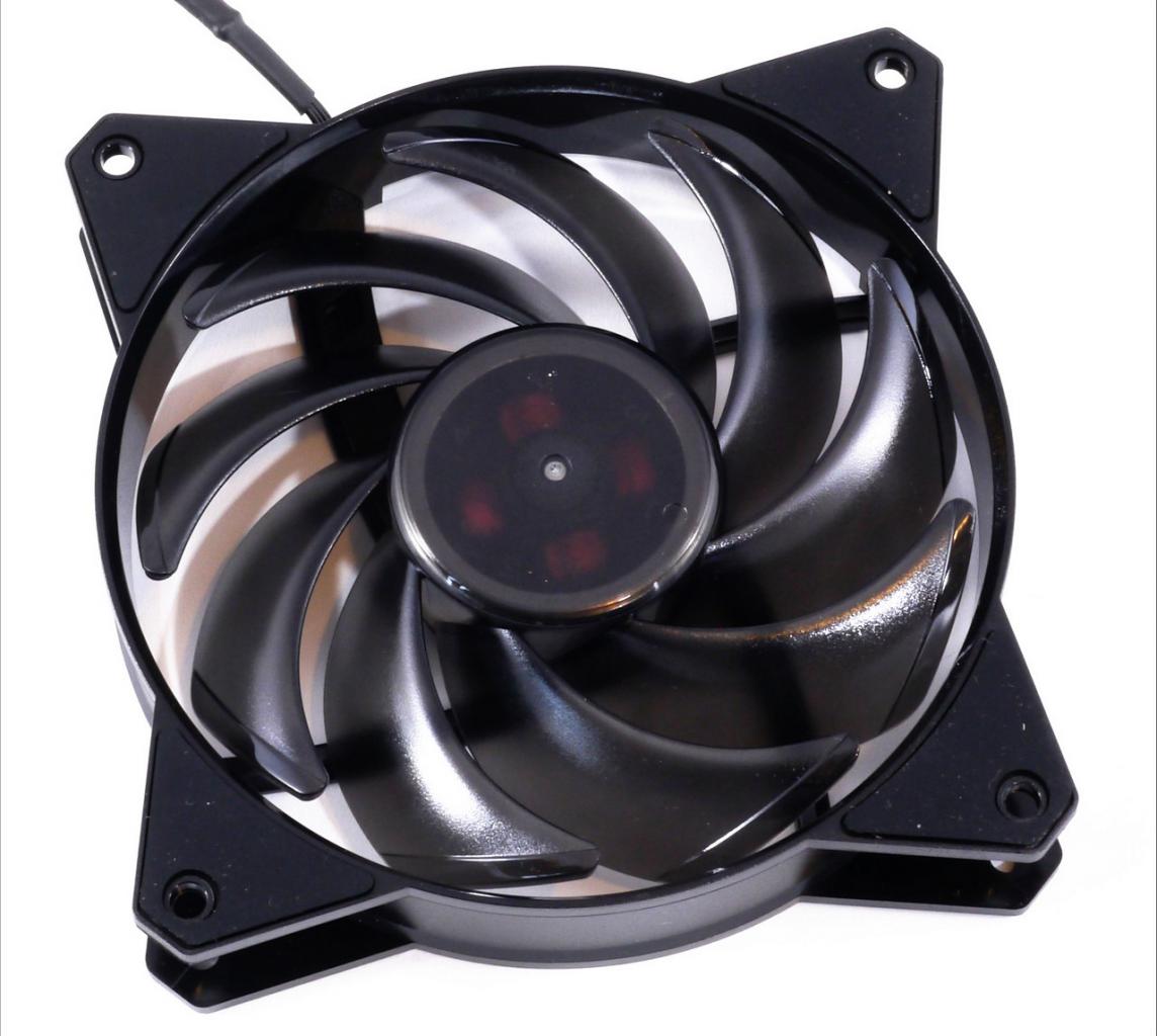 [03/05/2017] Cooler Master Master Liquid 240 (5)