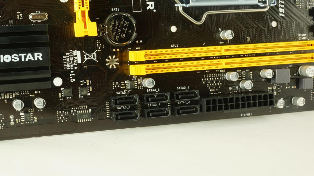 [27/06/2017] Biostar TB250-BTC Pro: Mining-Mainboard mit 12 PCI-Express-Steckplätzen (8)