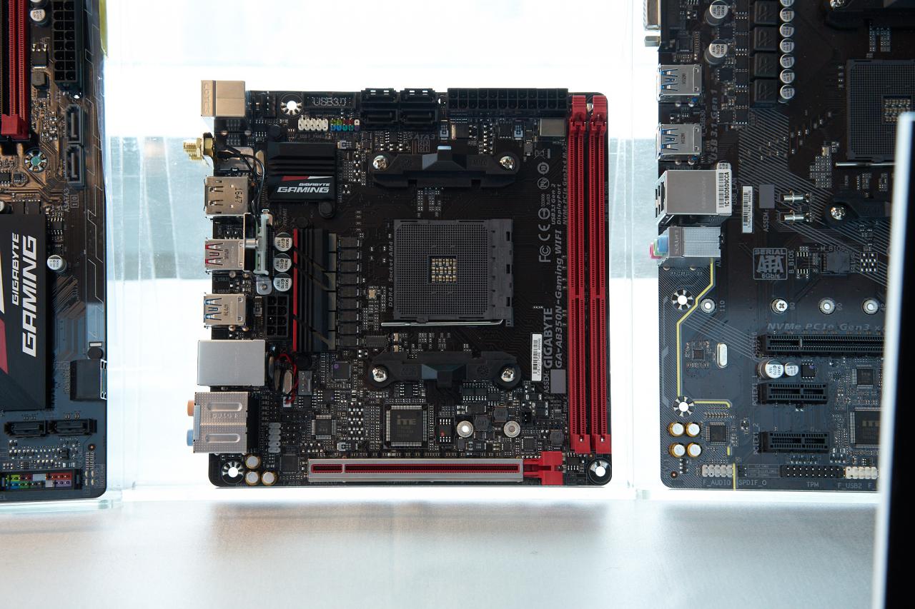 [30/06/2017] AMD Ryzen: 3,5 Mini-ITX-AM4-Mainboards in Deutschland verfügbar
