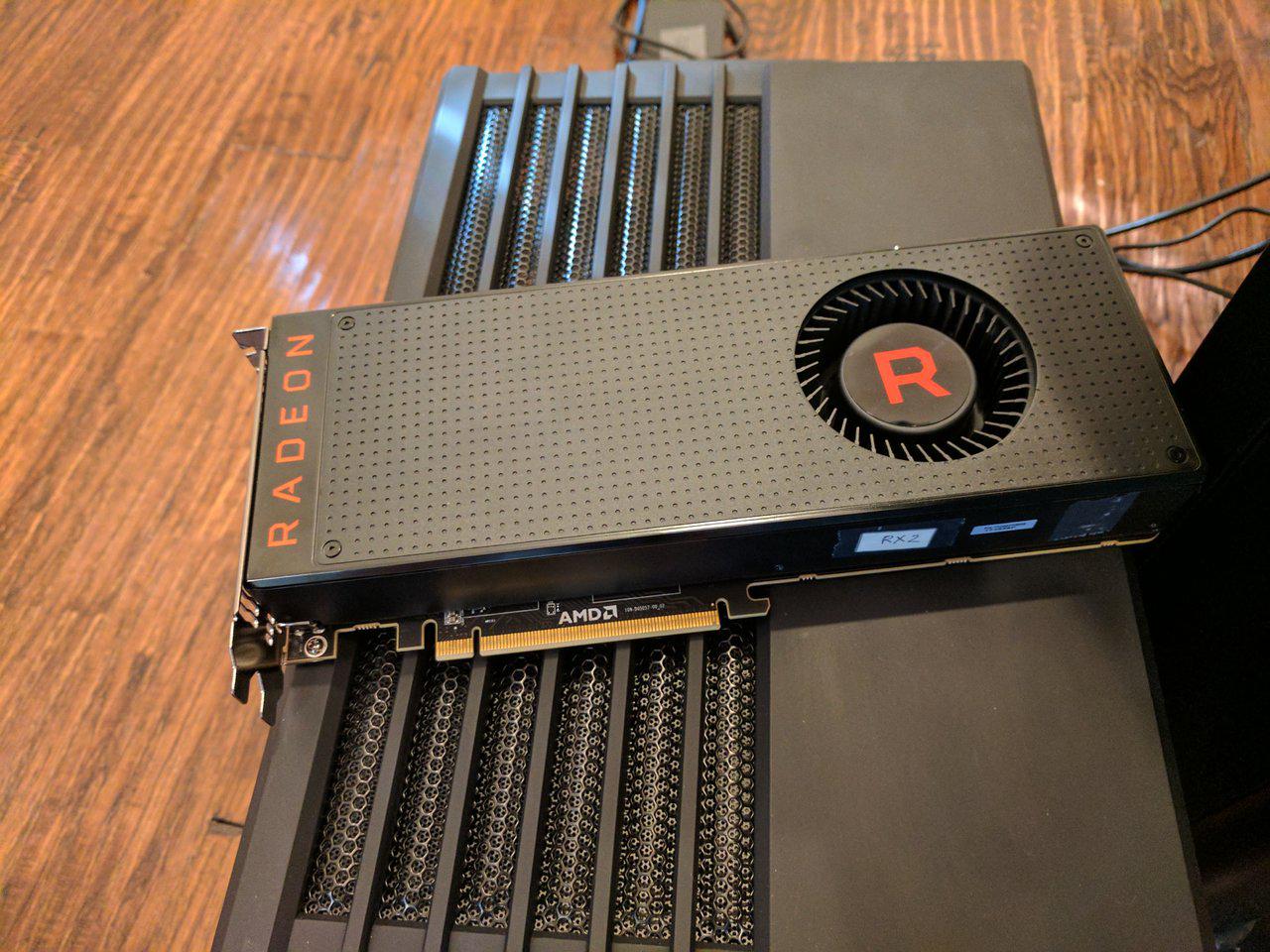 [26/07/2017] AMD Radeon RX Vega: Angebliches Referenzdesign zeigt sich