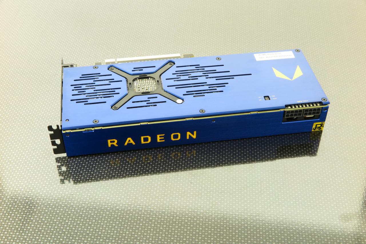 [07/07/2017] Neu im Testlabor: AMD Radeon Vega Frontier Edition (8)