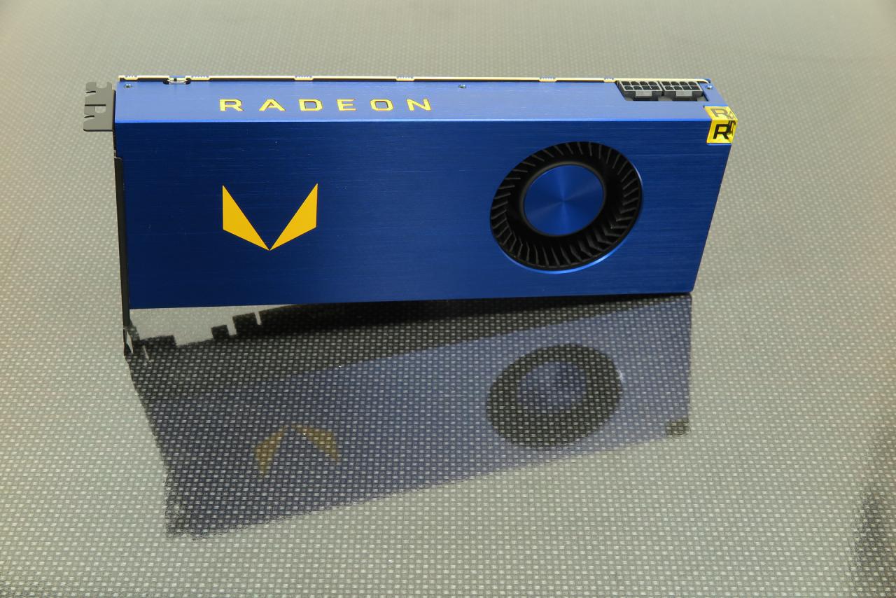 [07/07/2017] Neu im Testlabor: AMD Radeon Vega Frontier Edition (9)
