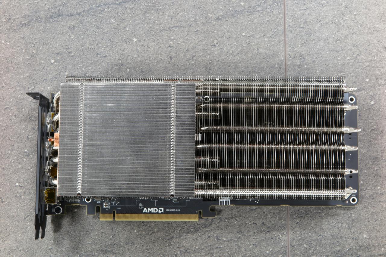 [19/07/2017] Radeon Vega Frontier Edition trifft auf Raijintek Morpheus II - Quad-Slot-Umbau (4)