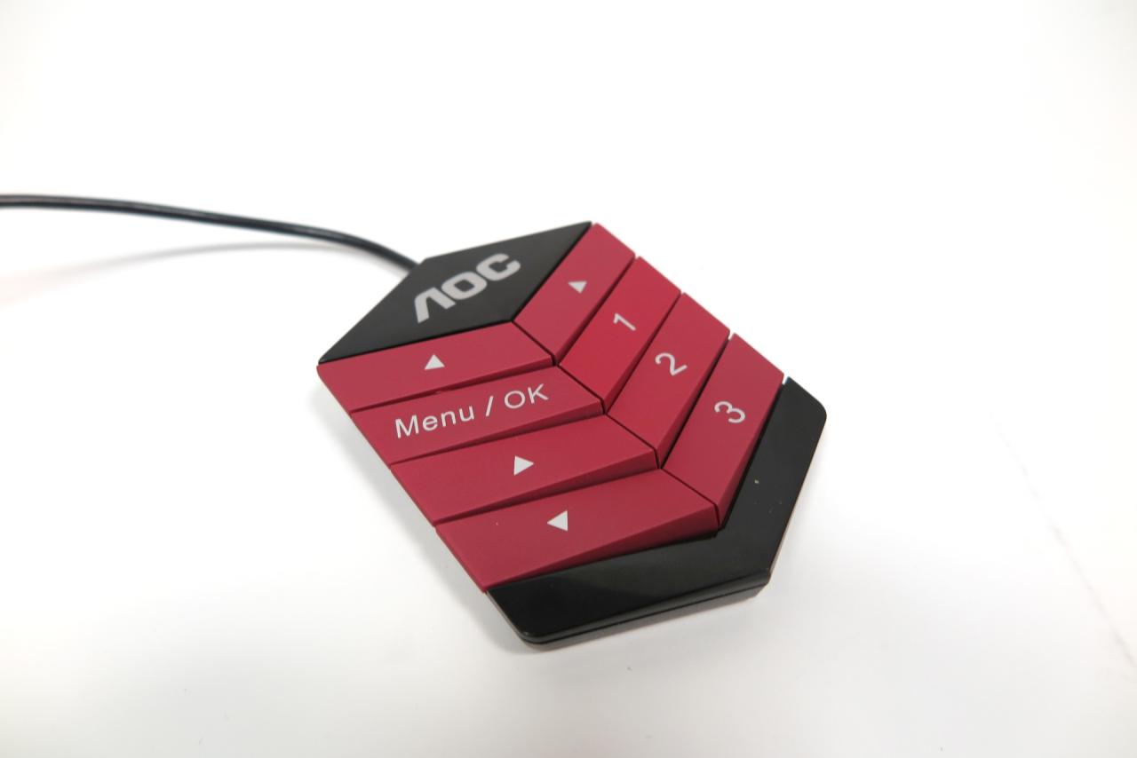 [04/07/2017] Die praktische Kabelfernbedienung des AOC Agon AG322QCX