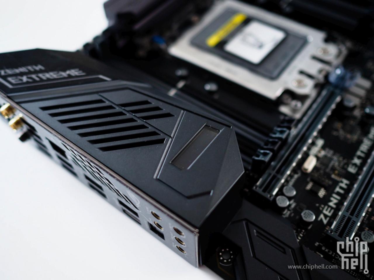 [24/07/2017] AMD Ryzen Threadripper: Bilder des Asus ROG X399 Zenith Extreme aus China (3)