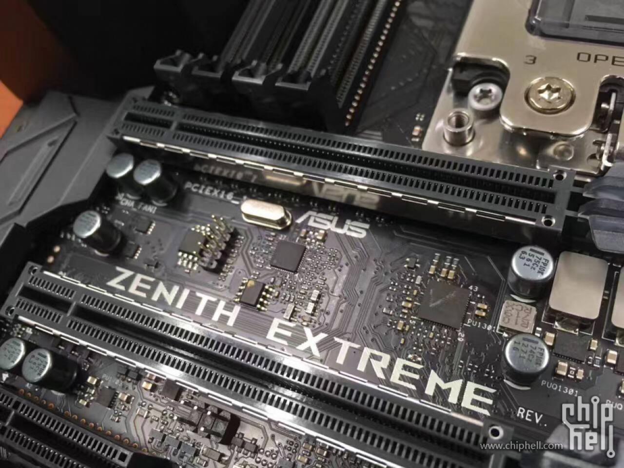 [21/07/2017] AMD Ryzen Threadripper: Bilder des Asus ROG X399 Zenith Extreme aus China (10)
