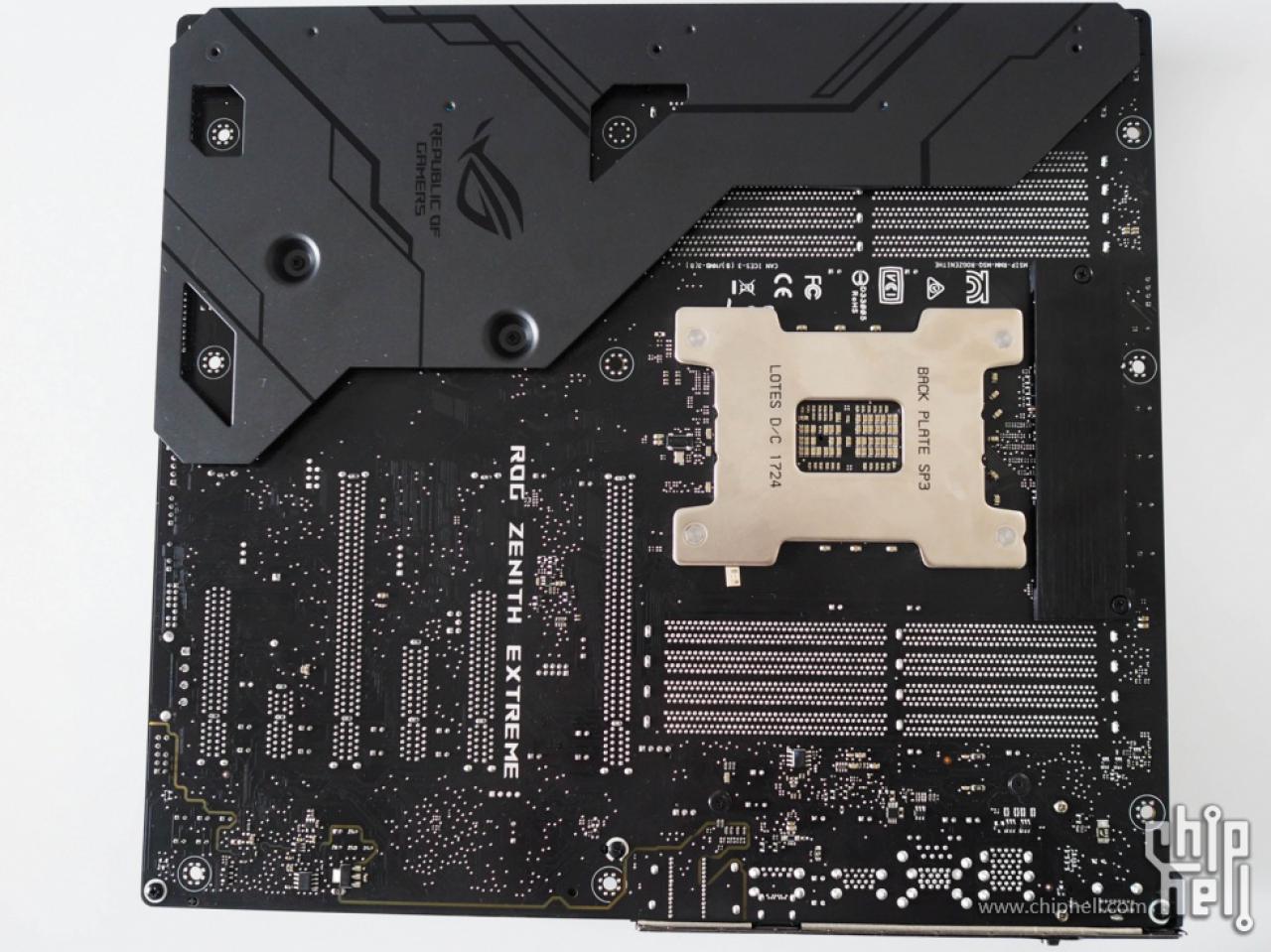 [24/07/2017] AMD Ryzen Threadripper: Bilder des Asus ROG X399 Zenith Extreme aus China (5)