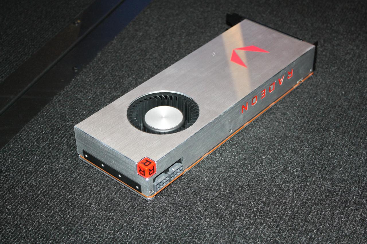 [30/07/2017] Radeon RX Vega in der luftgekühlten Fassung (2)