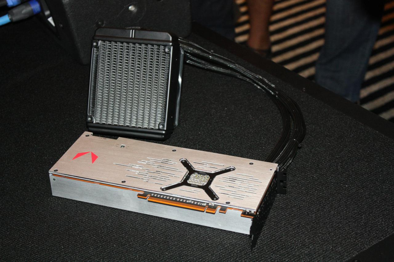 [30/07/2017] Radeon RX Vega in der wassergekühlten Fassung (4)