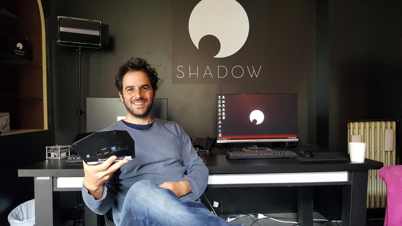 [16/08/2017] Gründer Emmanuel Freund mit seinem Produkt, dem Shadow Thin-Client
