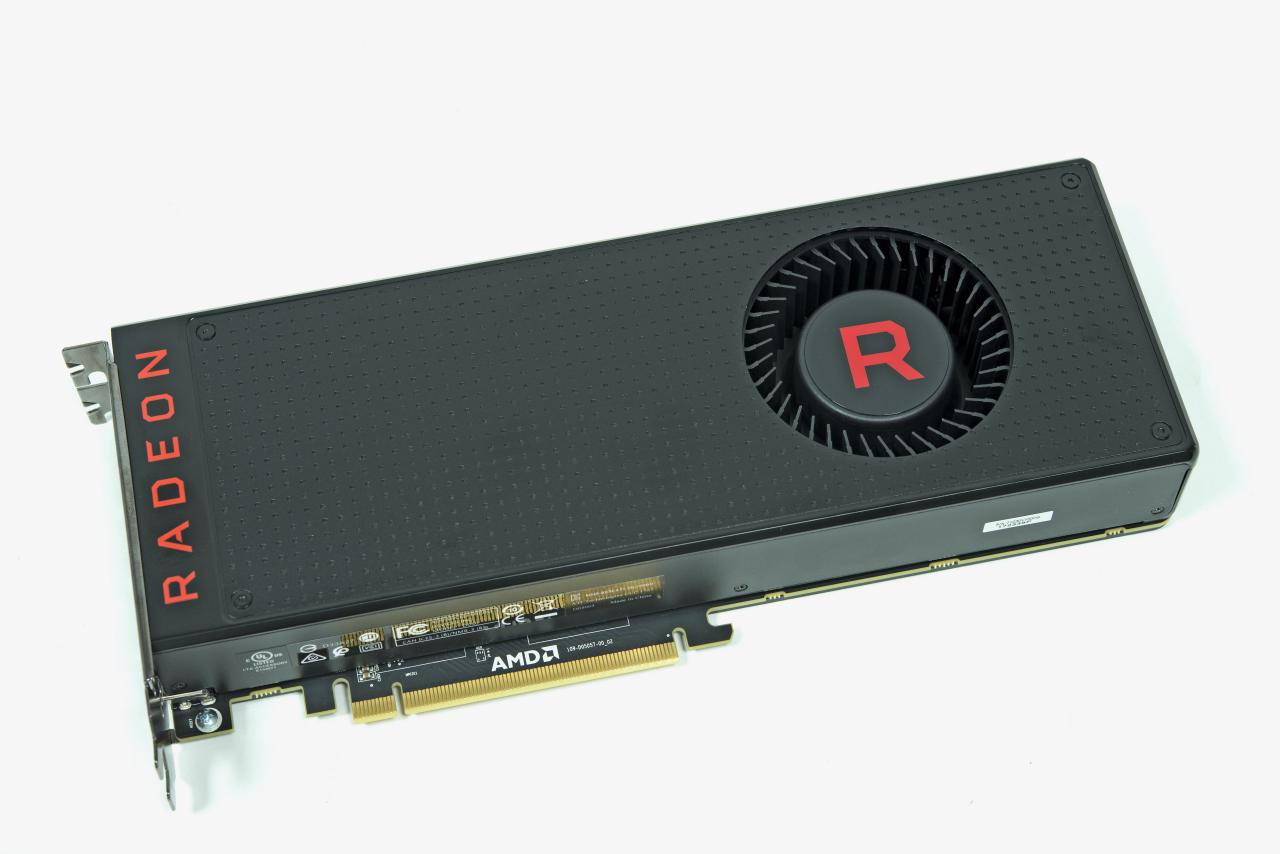 [12/08/2017] PCGH-Leserwahl 2017: AMDs Radeon RX Vega 56 ist als Preis-Leistungs-Tipp nominiert