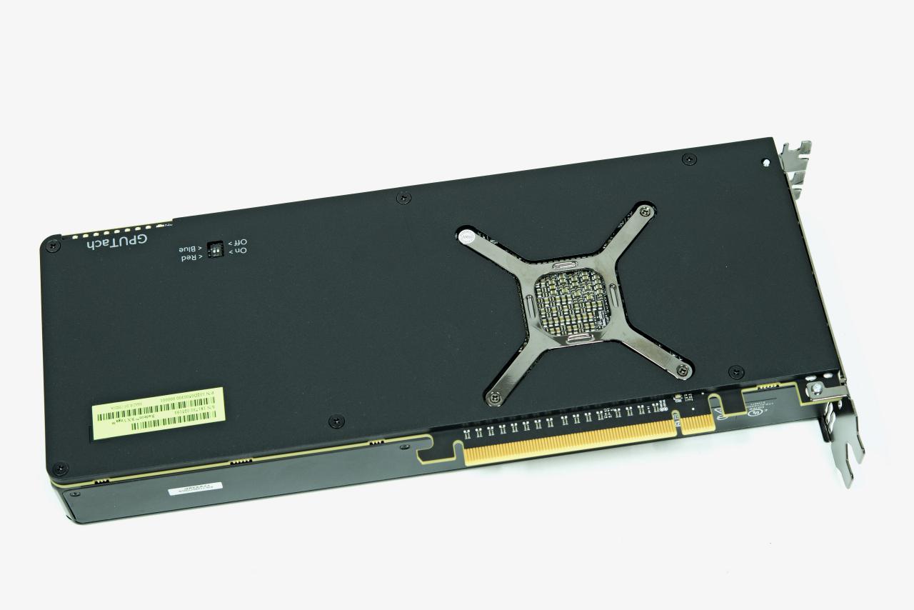 [12/08/2017] AMD Radeon RX Vega 64 und Vega RX 56 im Test: Heiße Vega? (2)
