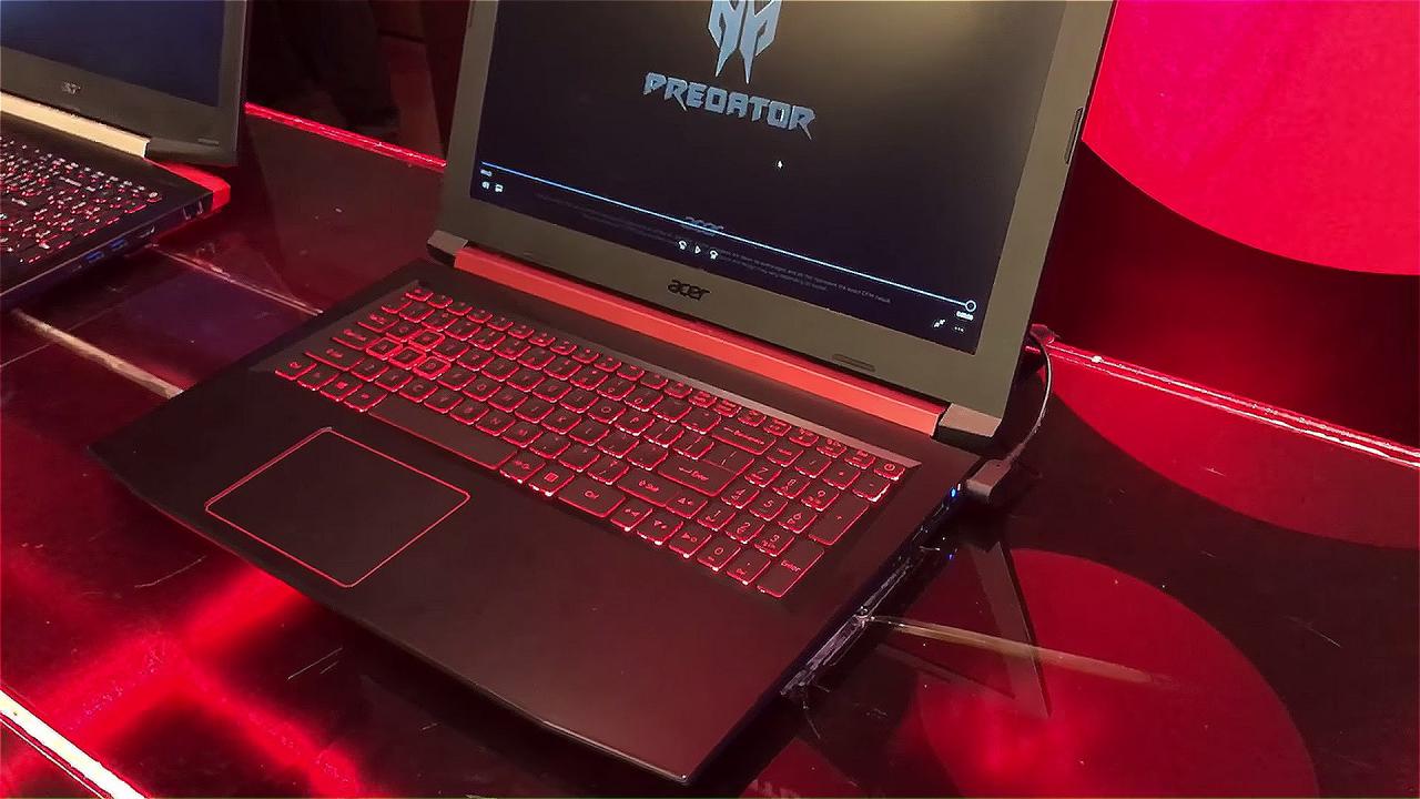 [10/08/2017] Intel Core i7-8550U offenbar mit vier Kernen und HT bei 15 W (2)