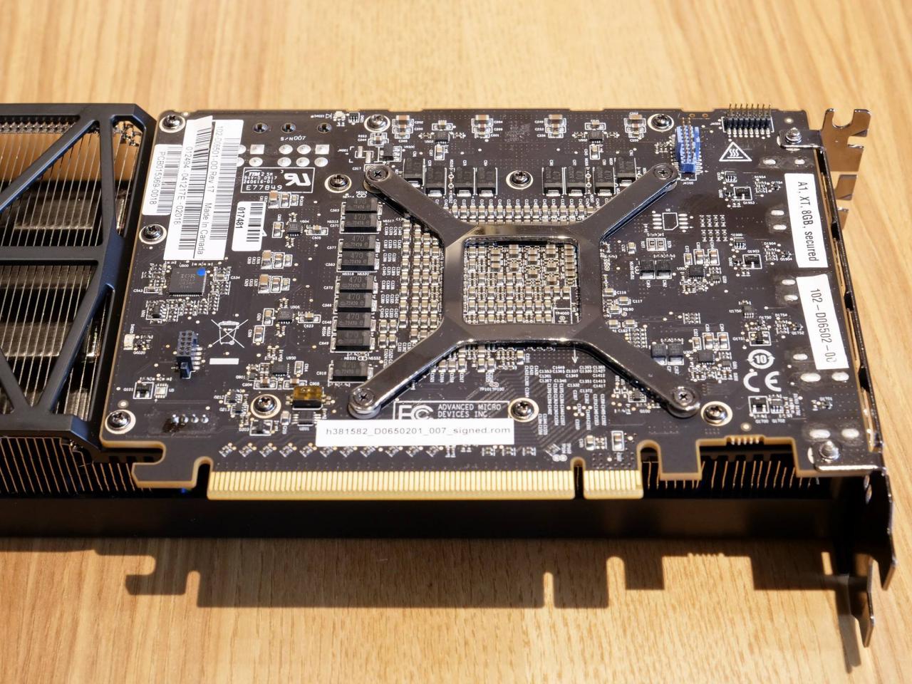 [14/08/2017] Radeon RX Vega 56: Erstes Custom-Design abgelichtet (2)