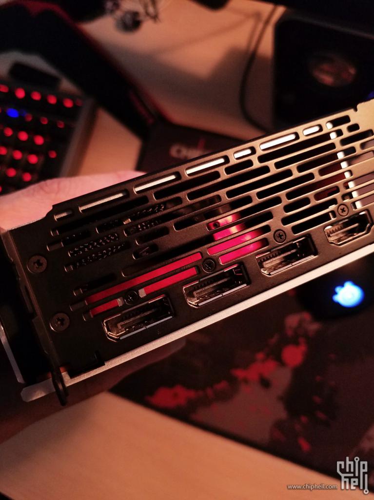 [12/08/2017] AMD RX Vega 64 Liquid Cooled: Nahaufnahmen der Sapphire Retail-Version (12)