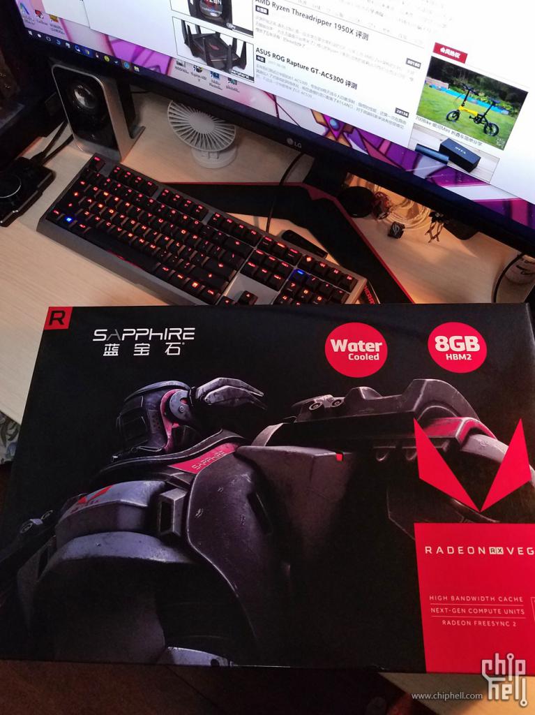 [12/08/2017] AMD RX Vega 64 Liquid Cooled: Nahaufnahmen der Sapphire Retail-Version (2)