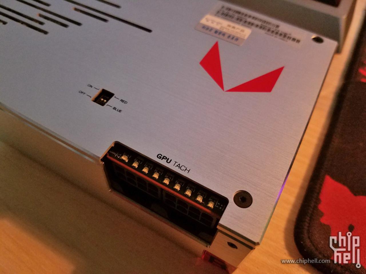 [12/08/2017] AMD RX Vega 64 Liquid Cooled: Nahaufnahmen der Sapphire Retail-Version (6)