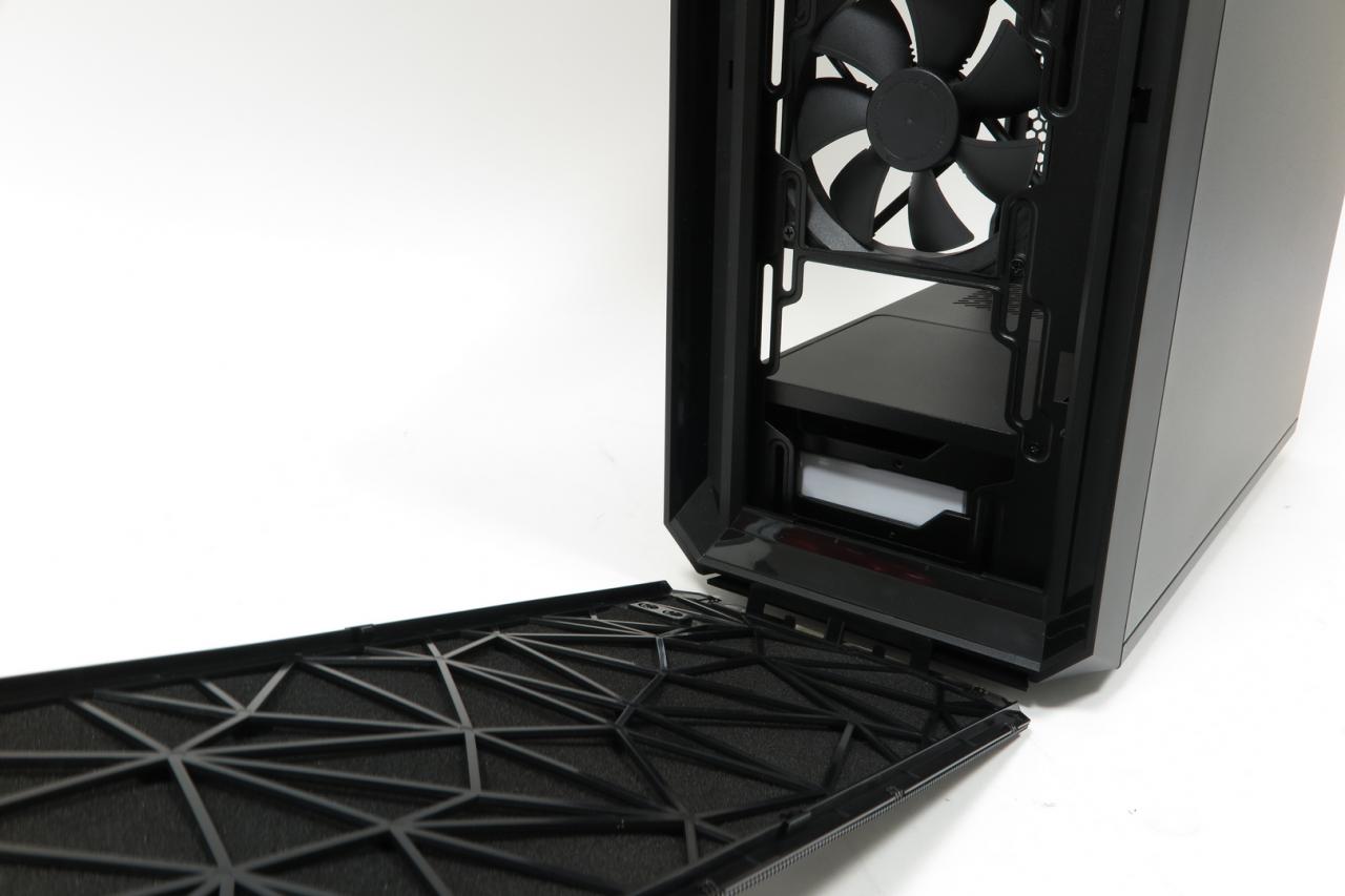 [04/08/2017] Fractal Design Meshify C: Das erste Modell der neuen Gehäusereihe im Test (11)