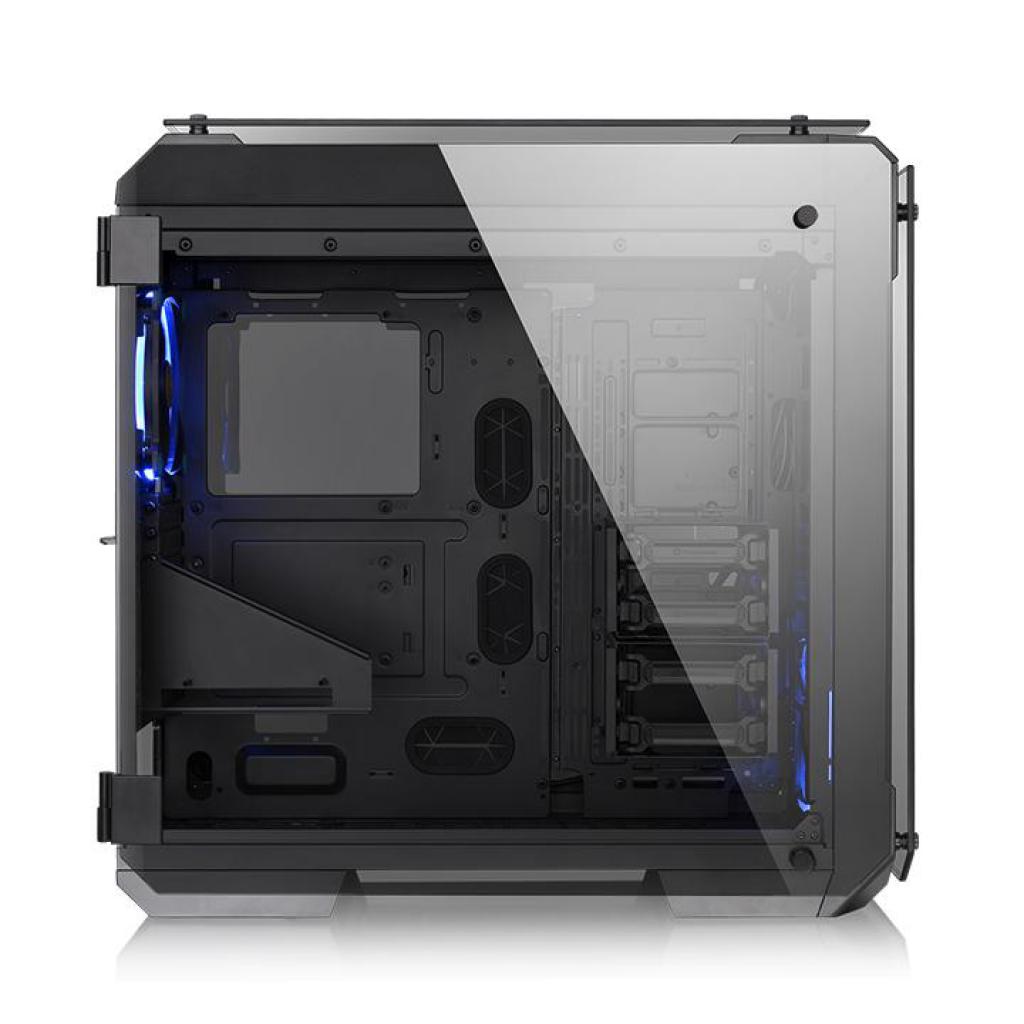 [29/08/2017] Thermaltake View 71 TG (6)