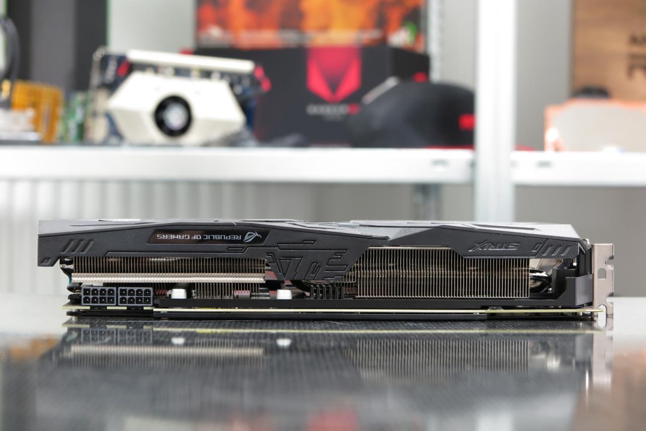 [19/09/2017] Asus ROG Radeon RX Vega 64 Strix Impressionen (2)