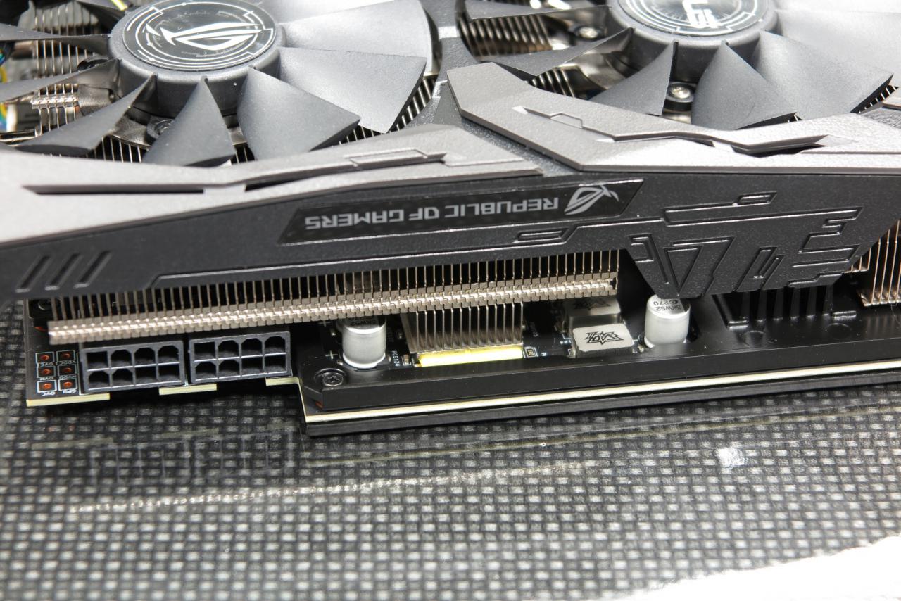 [19/09/2017] Asus ROG Radeon RX Vega 64 Strix Impressionen (3)