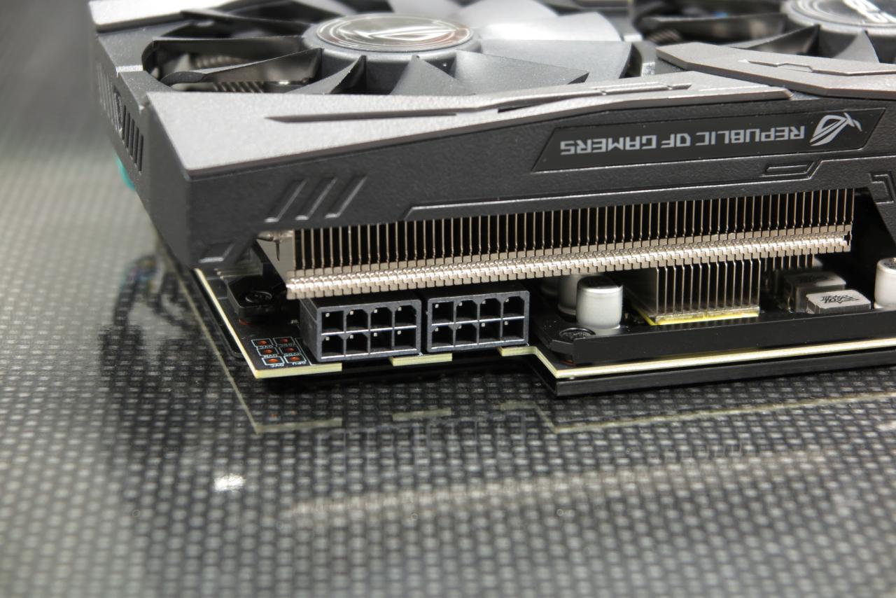 [19/09/2017] Asus ROG Radeon RX Vega 64 Strix Impressionen (4)
