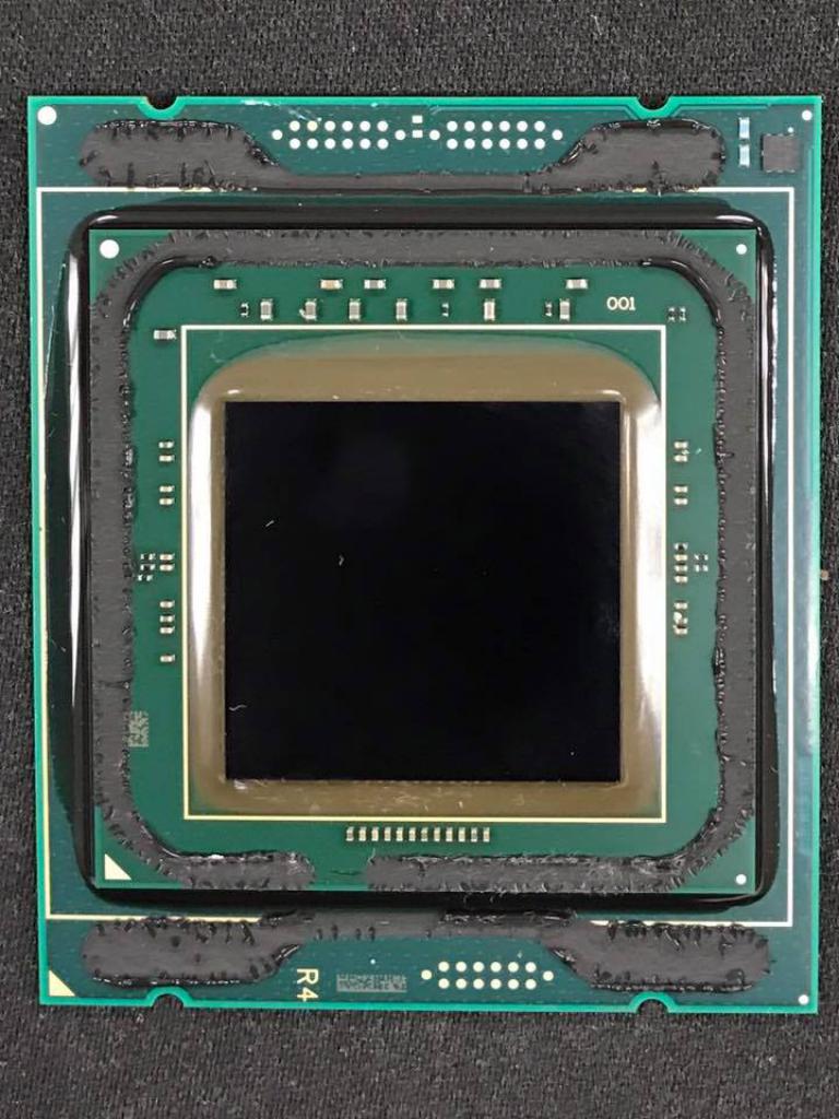 [06/09/2017] Geköpfter Core i9-7920X