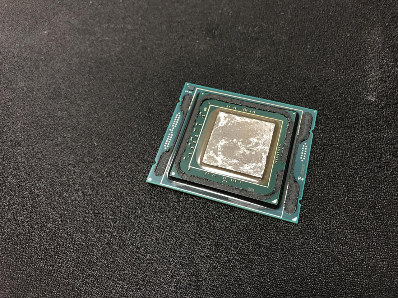 [24/09/2017] Intel Skylake-X: Core i9-7980XE zieht mit LN2 1.000 Watt aus der Steckdose