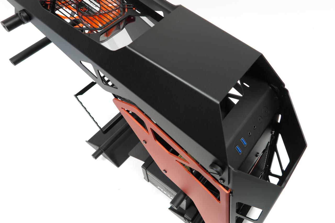 [28/09/2017] Cougar Conquer im Test: Ist das Designer-Gehäuse aus Alu und Glas mehr als nur ein Show-Case? (11)