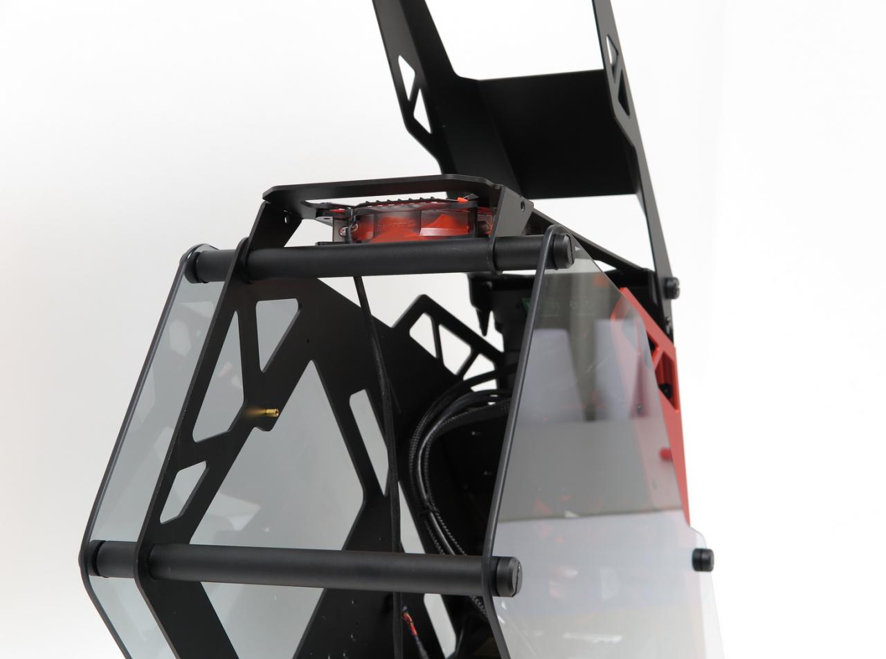 [28/09/2017] Cougar Conquer im Test: Ist das Designer-Gehäuse aus Alu und Glas mehr als nur ein Show-Case? (15)