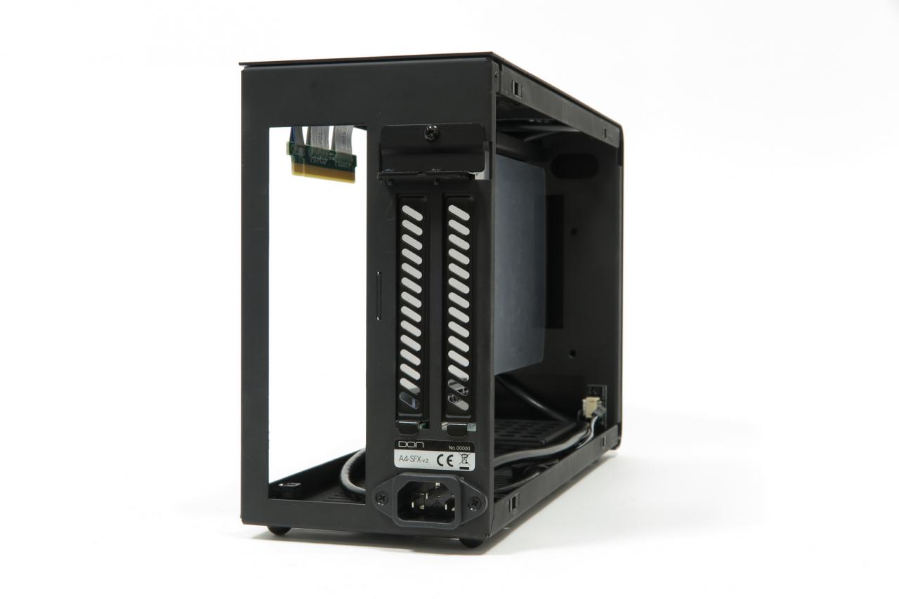 [14/09/2017] DAN Cases A4 SFX v2: Erster Prototyp der Neuauflage des Mini-ITX-Gehäuses im PCGH-Testlabor (16)