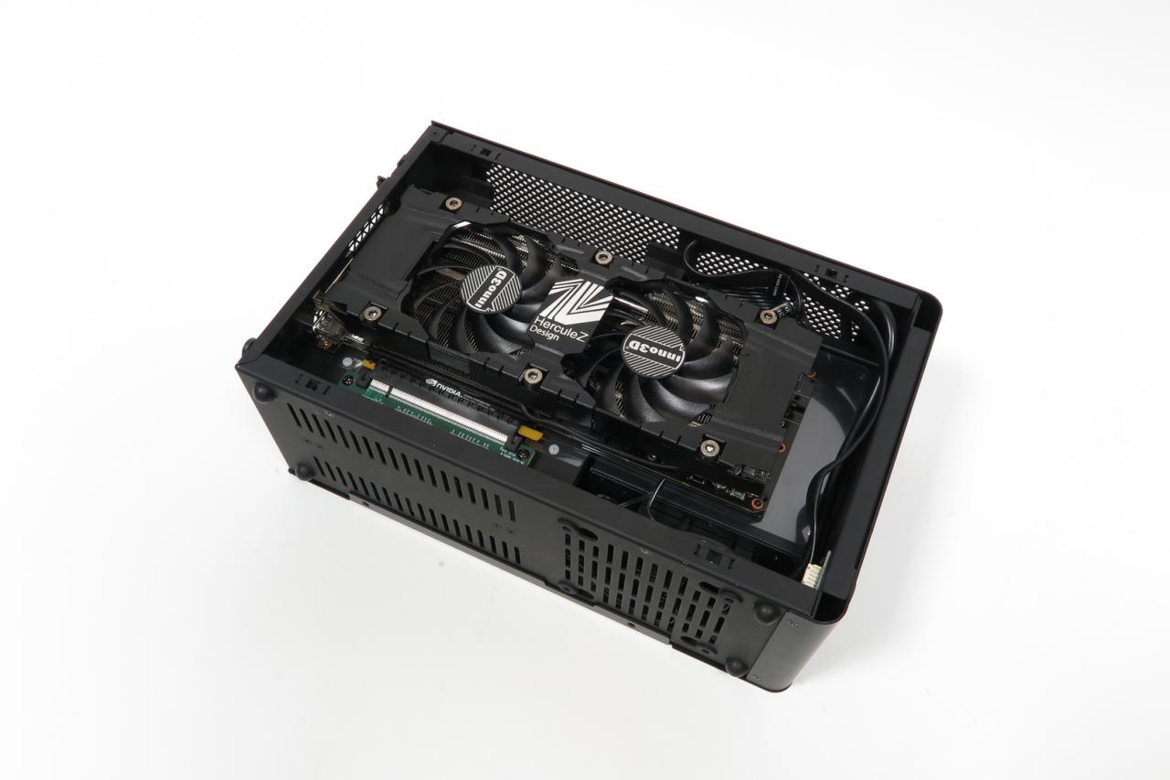 [14/09/2017] DAN Cases A4 SFX v2: Erster Prototyp der Neuauflage des Mini-ITX-Gehäuses im PCGH-Testlabor (28)
