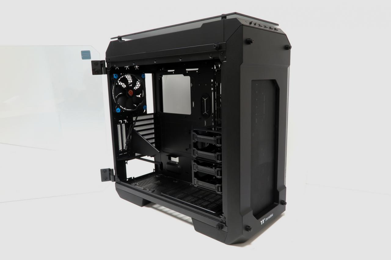 [08/09/2017] Thermaltake View 71 TG: Das vollverglaste Raumwunder im Test (8)