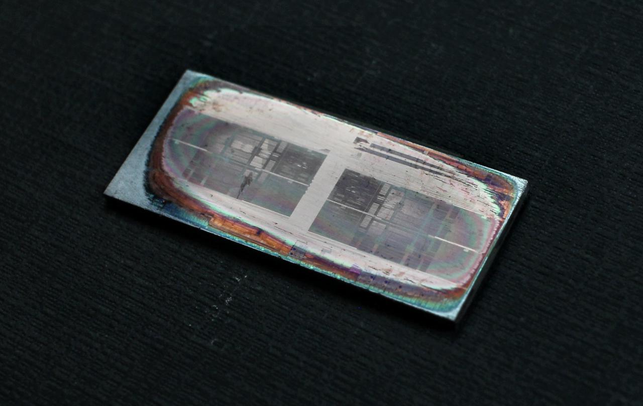 [15/09/2017] AMD Ryzen Threadripper von der8auer geköpft: Vier belichtete Dies statt Dummys (3)