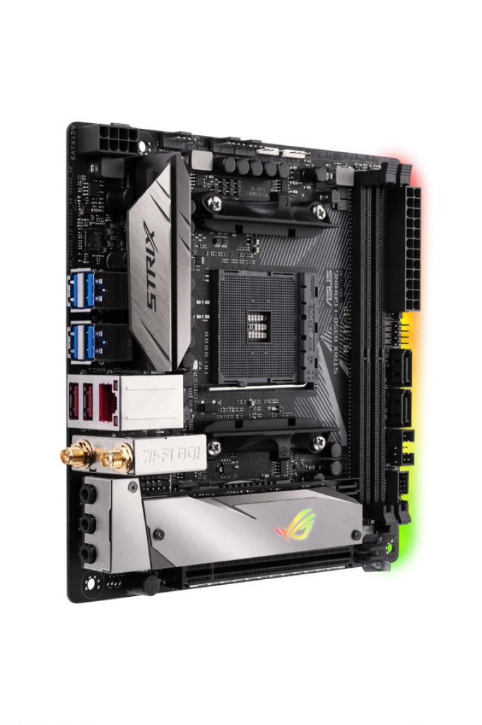 [04/10/2017] Asus ROG Strix B350-I & X370-I Gaming: Mini-ITX-Mainboards für AMDs Ryzen (9)