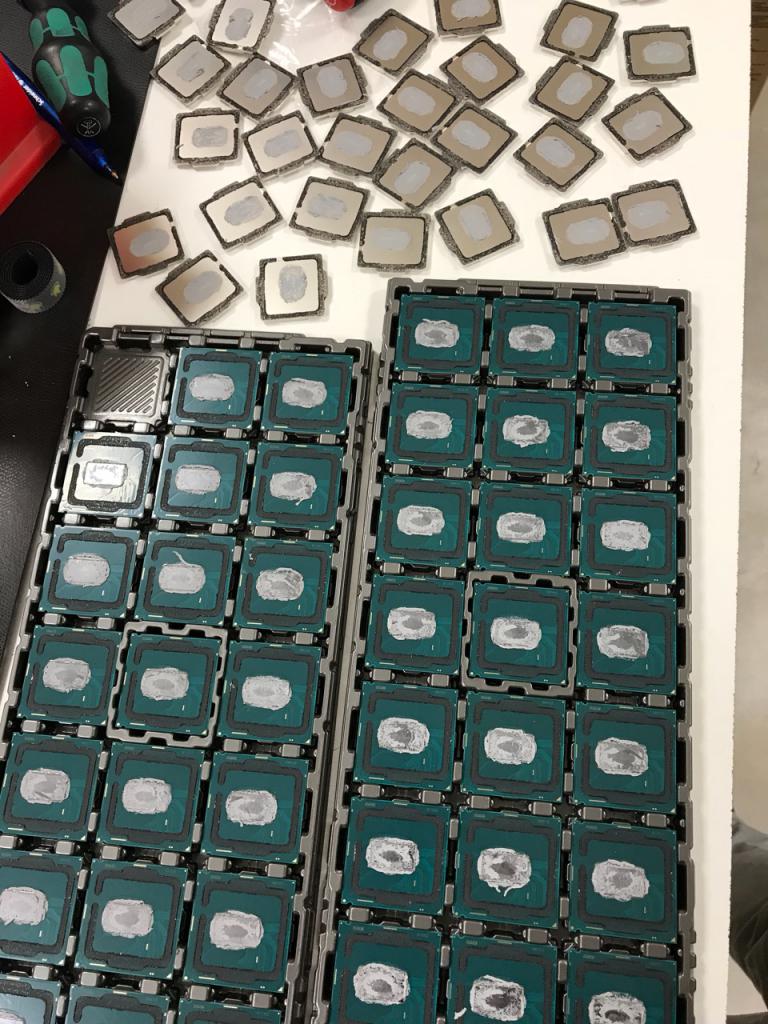 [07/10/2017] 41 geköpfte Core i7-8700K, die als Ultra-Editions eingesetzt werden