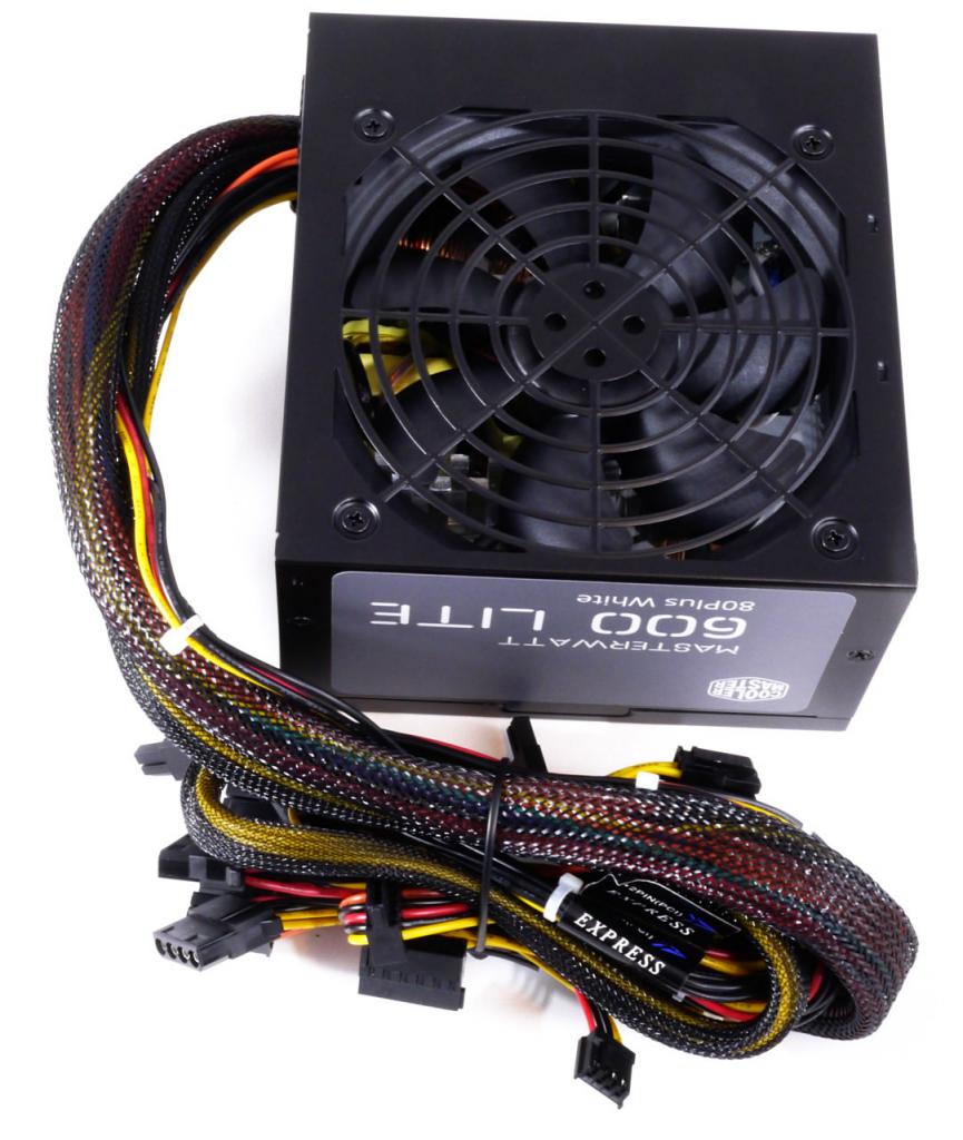 [14/10/2017] Cooler Master MasterWatt Lite 600W (3)