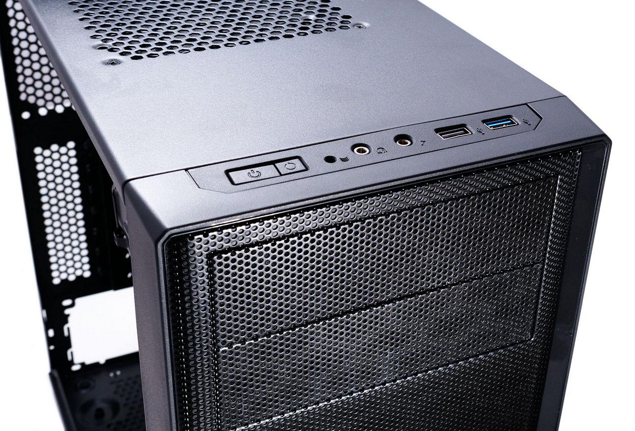 [17/10/2017] Fractal Design Focus G (5)