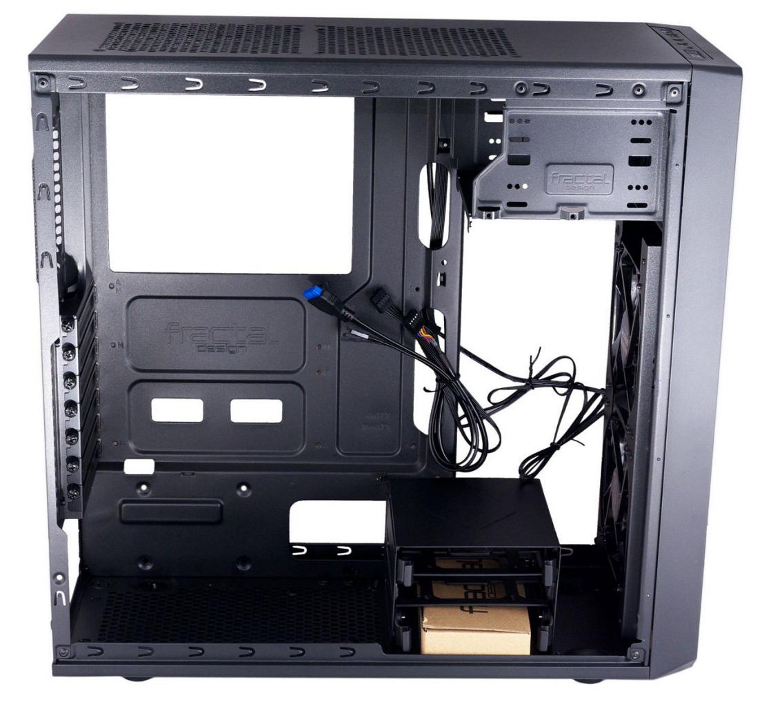 [17/10/2017] Fractal Design Focus G (3)
