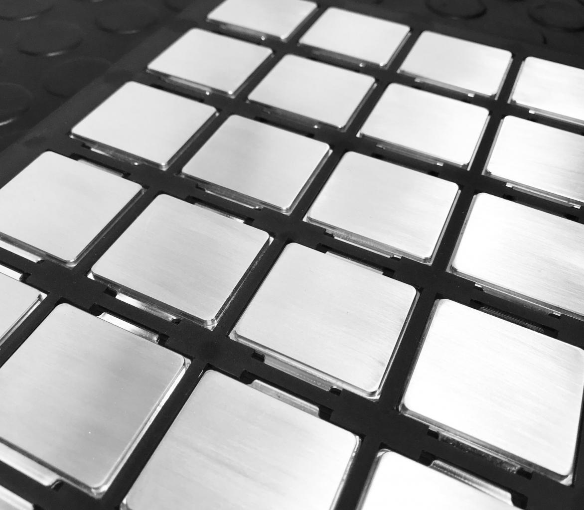 [07/10/2017] CPU-Heatspreader: Deutliche Unterschiede zwischen AMD, Intel und den Generationen