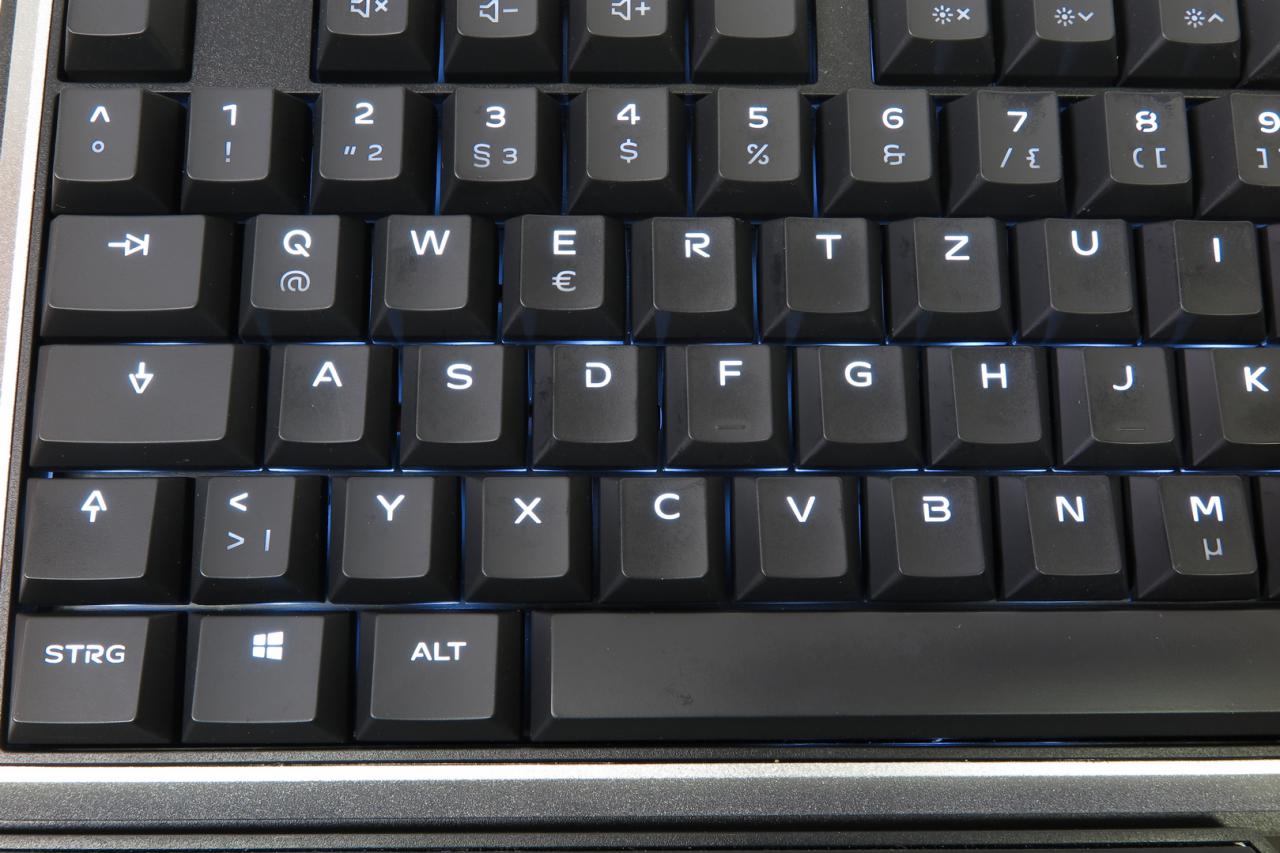 <strong>Cherry MX Board 5.0:</strong> Cherrys ergonomischer Leisetreter im Test (16)