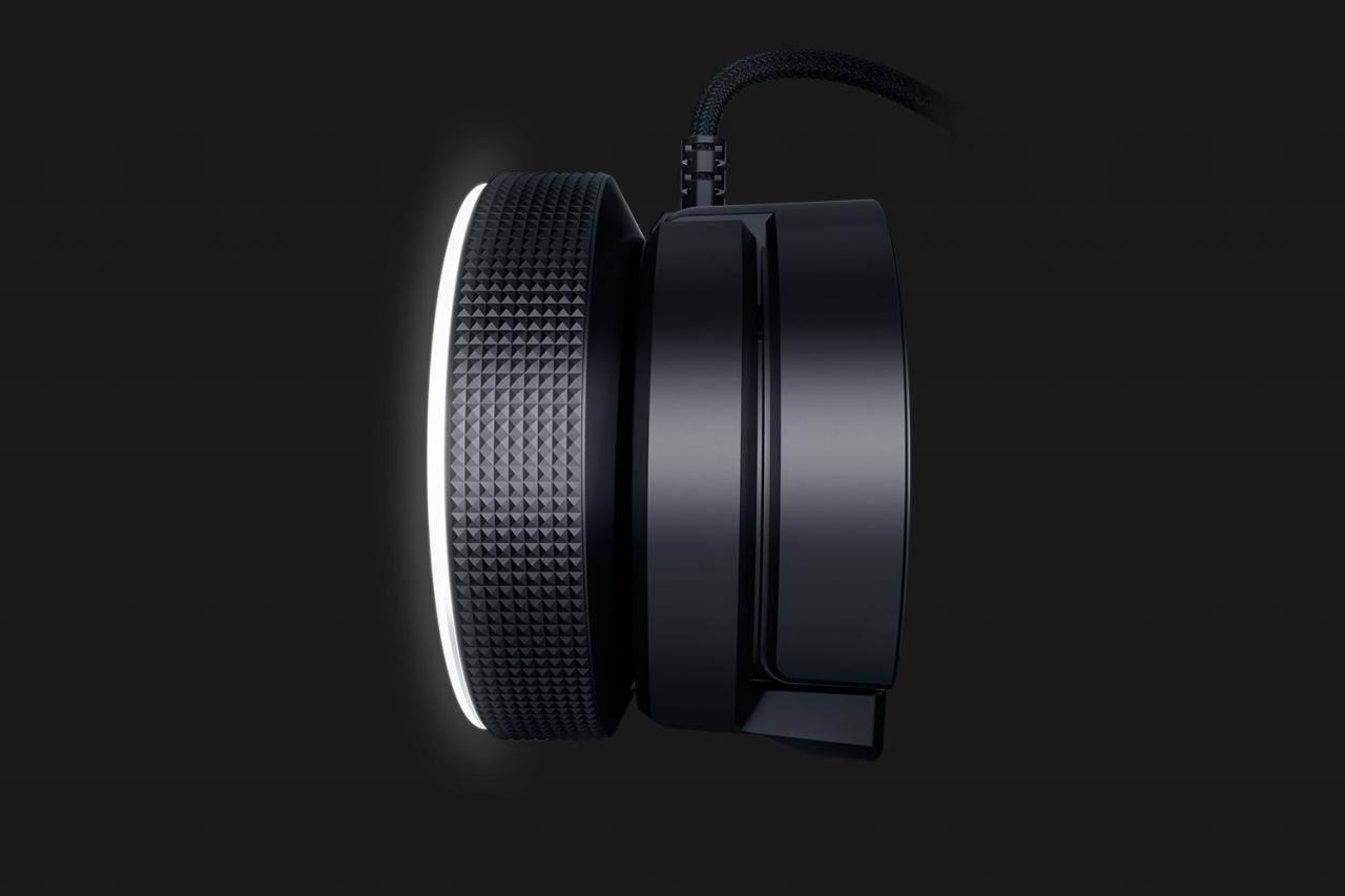 [21/10/2017] Razer Kiyo und Razer Seirēn X: Razer stellt Webcam und Mikrofon für Streamer vor (2)