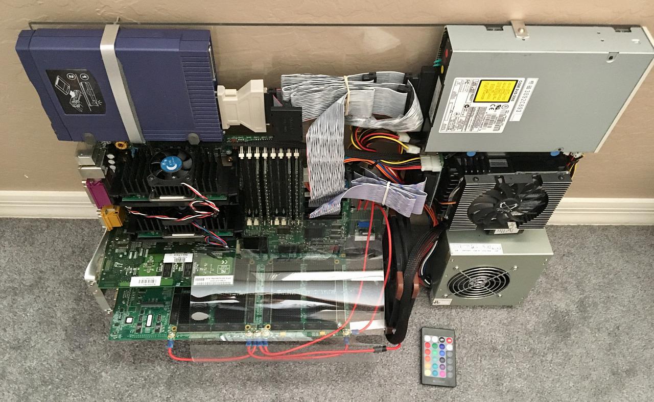 [03/11/2017] Update vom 5.11.2017: Das PC-Gehäuse dreht sich (6)