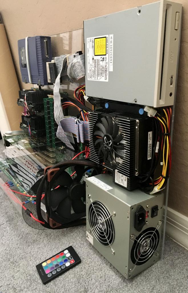 [03/11/2017] Update vom 5.11.2017: Das PC-Gehäuse dreht sich (7)