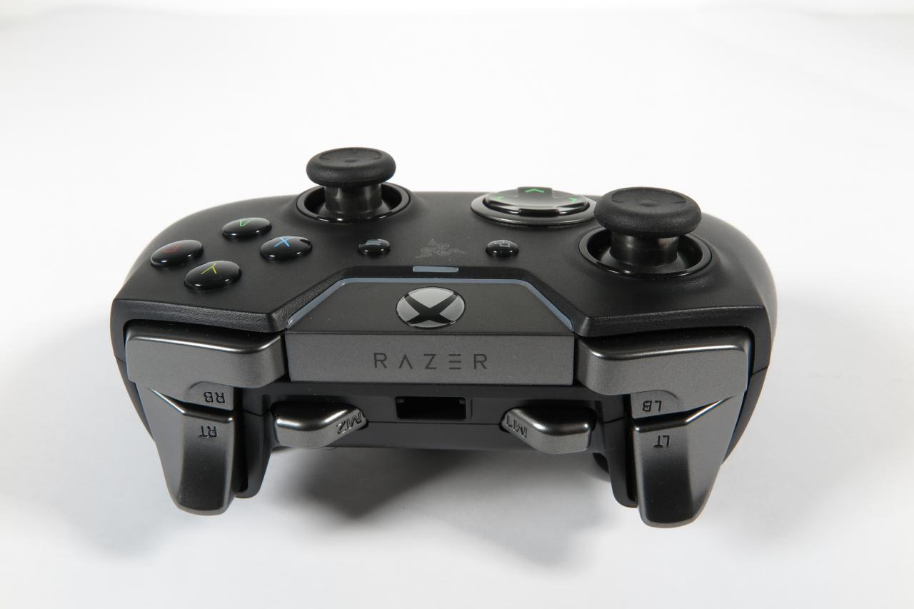 [29/11/2017] Razer Wolverine Ultimate im Test:&nbsp;Sichert sich Razer mit dem neuen RGB-Edel-Gamepad die Controller-Krone? (7)