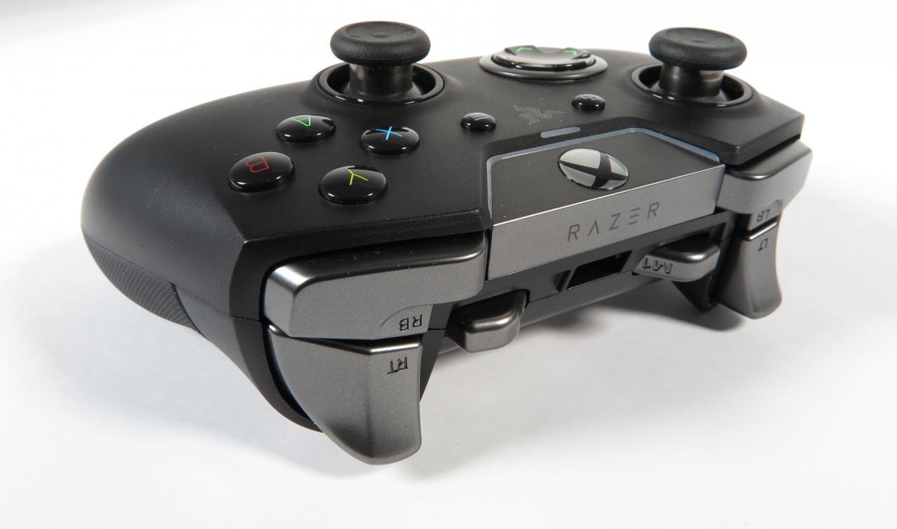 [29/11/2017] Razer Wolverine Ultimate im Test:&nbsp;Sichert sich Razer mit dem neuen RGB-Edel-Gamepad die Controller-Krone? (20)