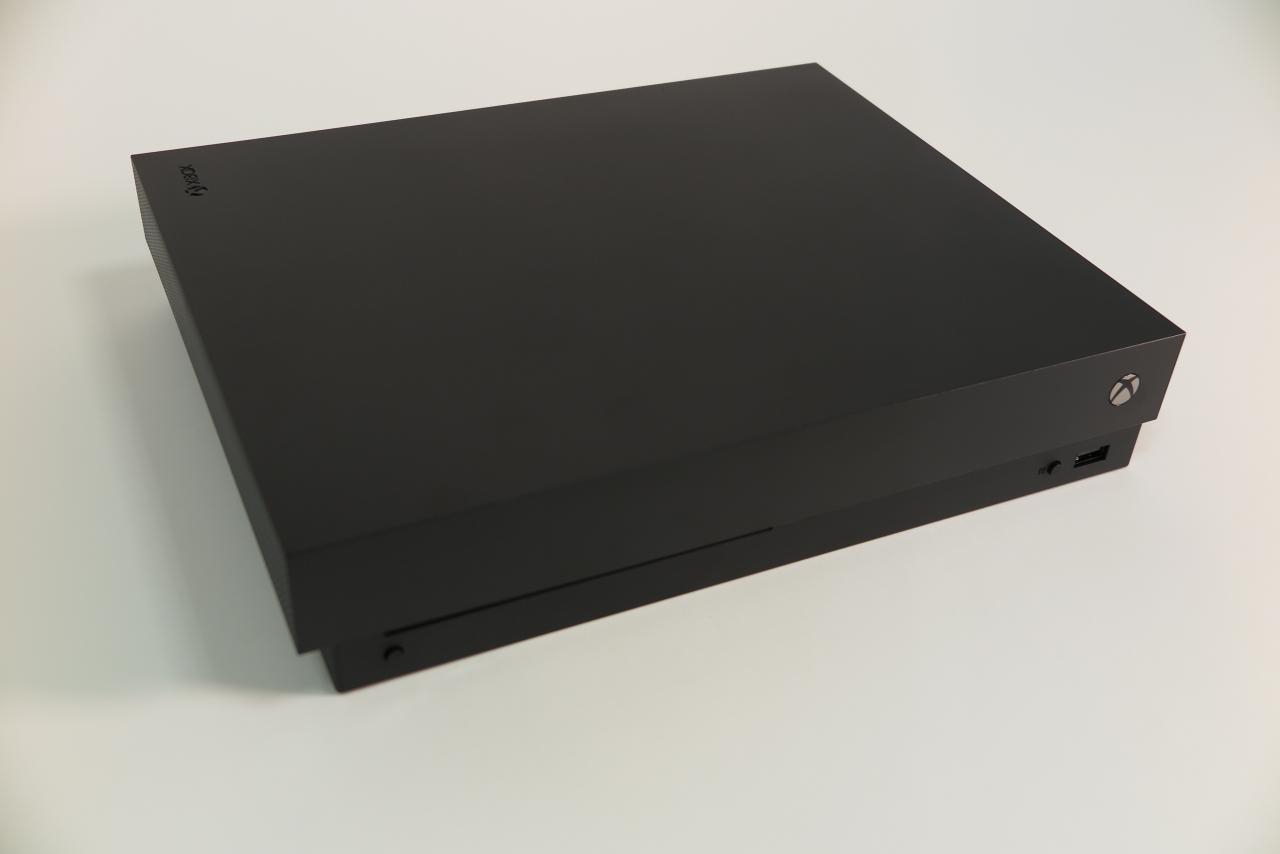[03/11/2017] Xbox One X (1)